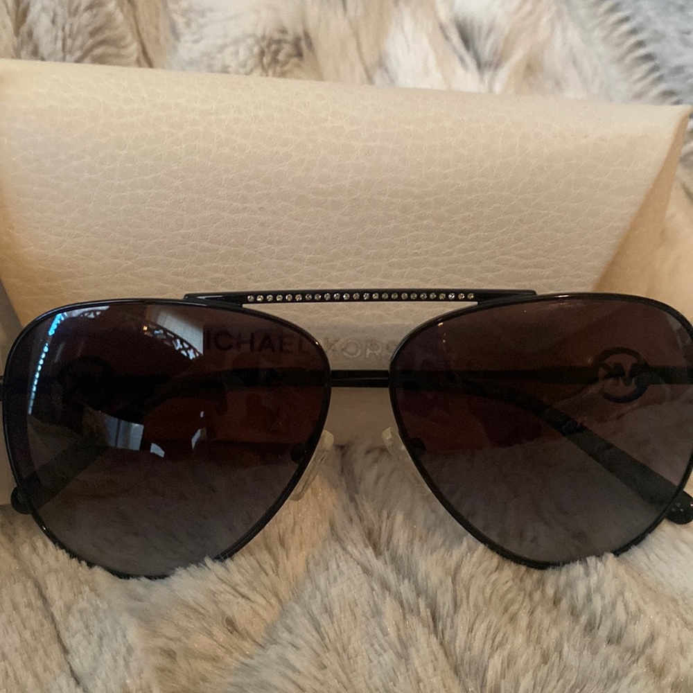 Michael Kors 1066B Salina Sunglasses Black Aviators with embellishments